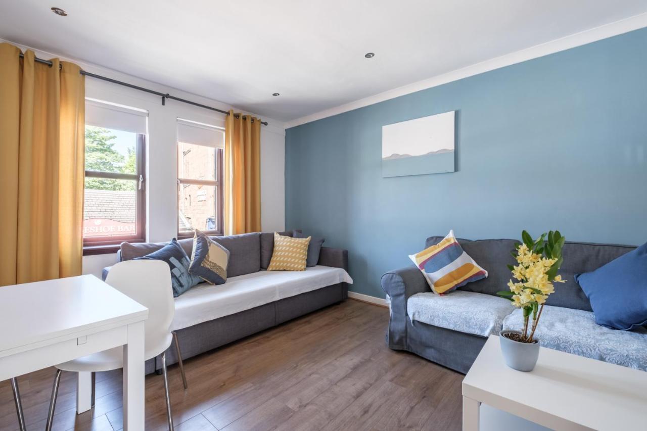 The Douglas - Spacious 2 Bed Apartment In Uddingston Kültér fotó