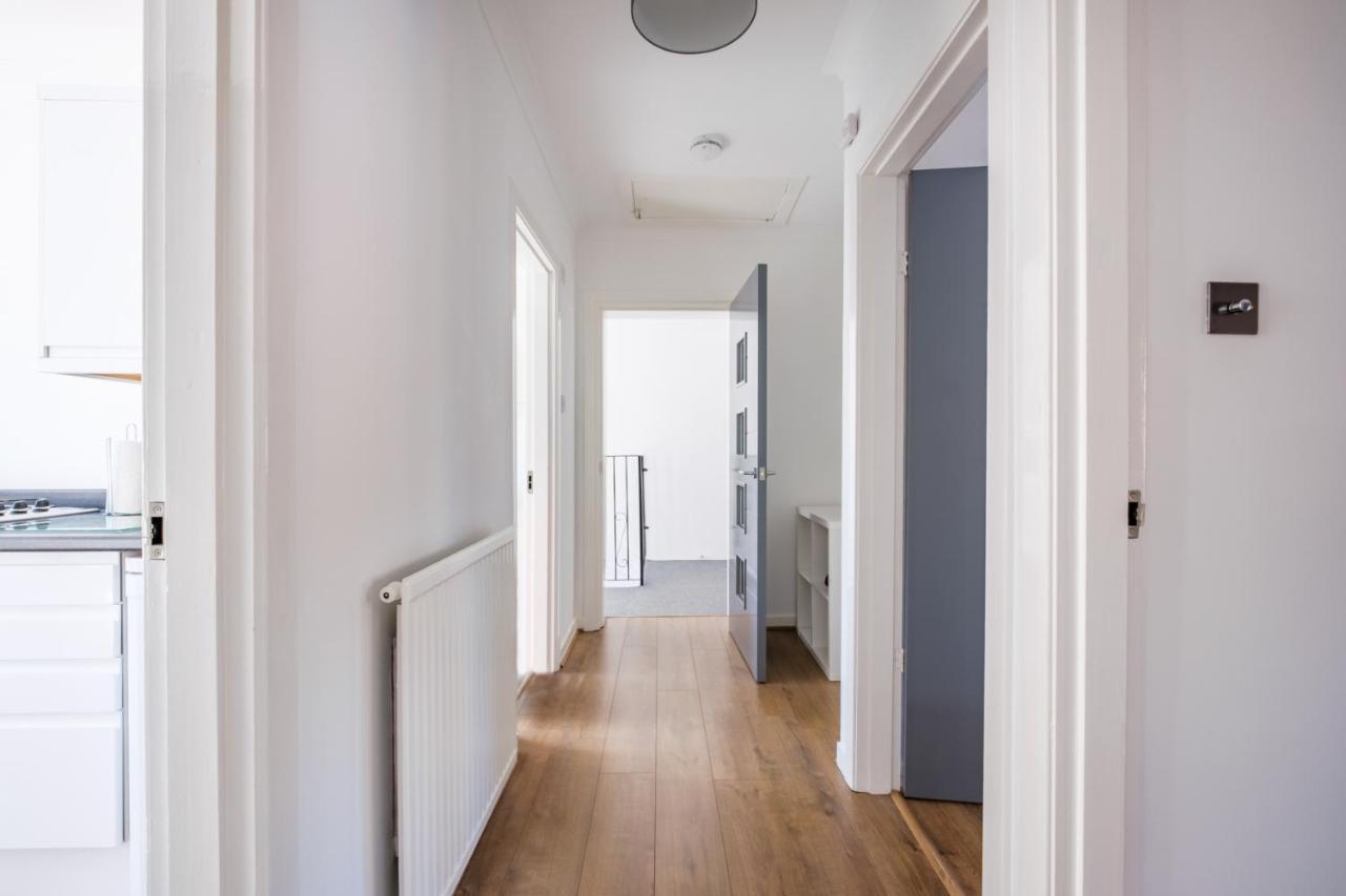 The Douglas - Spacious 2 Bed Apartment In Uddingston Kültér fotó