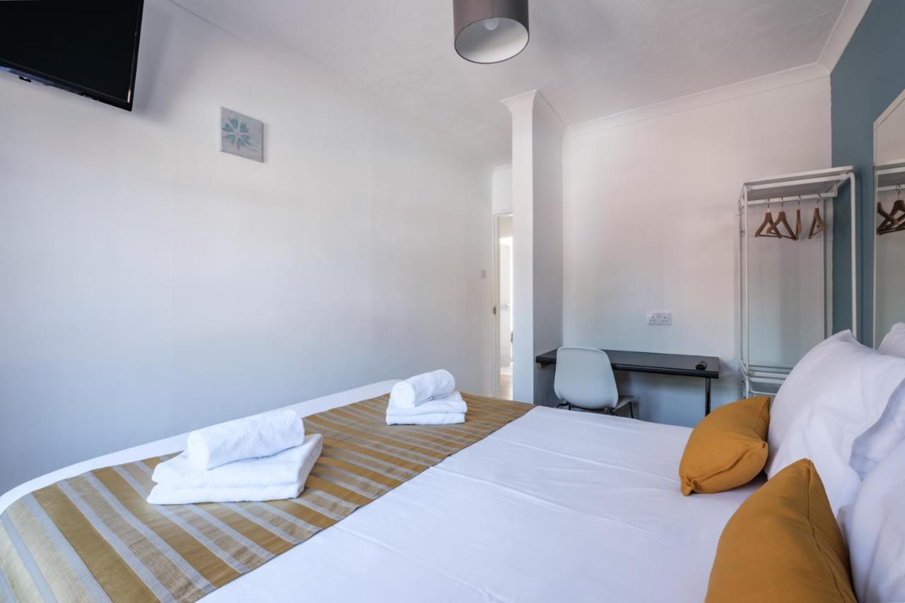 The Douglas - Spacious 2 Bed Apartment In Uddingston Kültér fotó