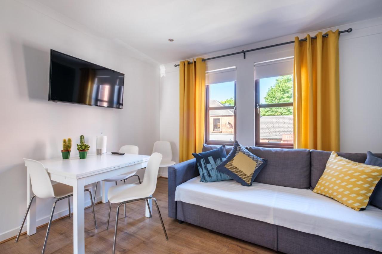 The Douglas - Spacious 2 Bed Apartment In Uddingston Kültér fotó