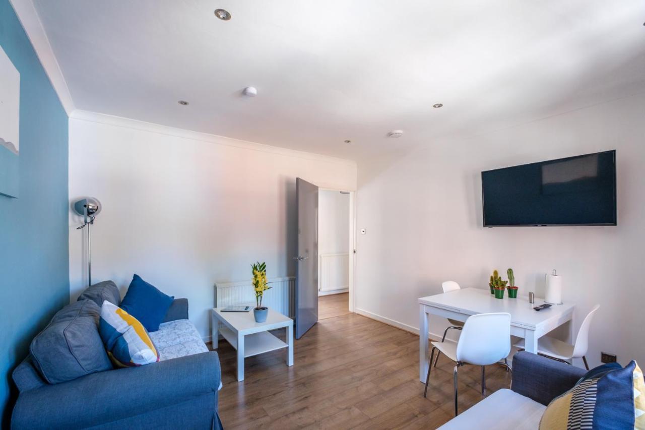 The Douglas - Spacious 2 Bed Apartment In Uddingston Kültér fotó